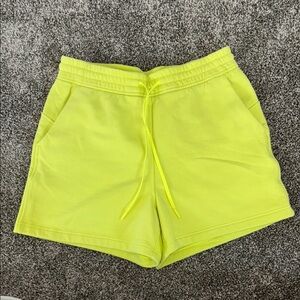 Lululemon Women’s Sweat Shorts🍋